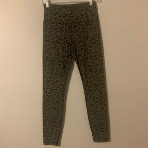 Athleta leggings size small